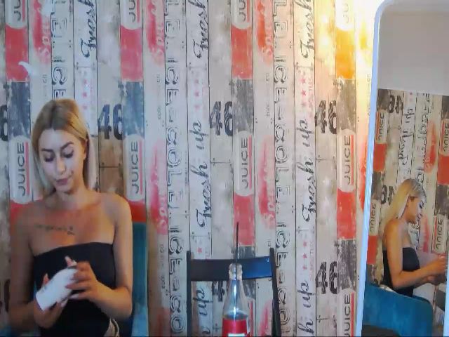 Live sex webcam photo for RubbyKalifha #264826140