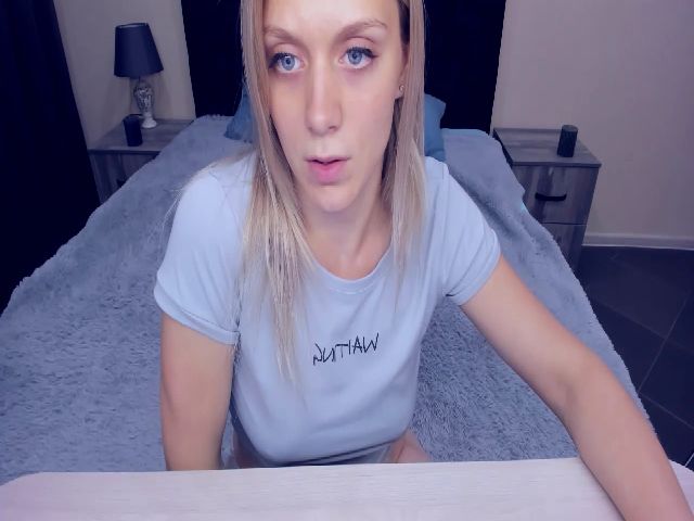 Live sex webcam photo for MeganKind #257460931