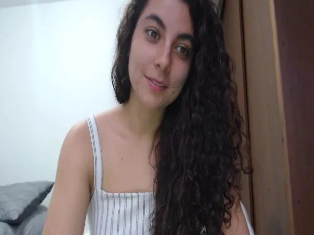 Live sex webcam photo for viiolet #258353480