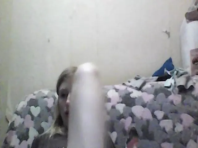 Live sex webcam photo for GuiltyKitty #258253280