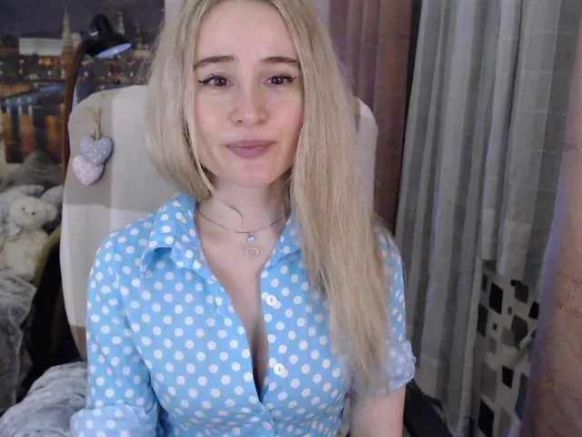 Live sex webcam photo for xyliganka777 #243280928