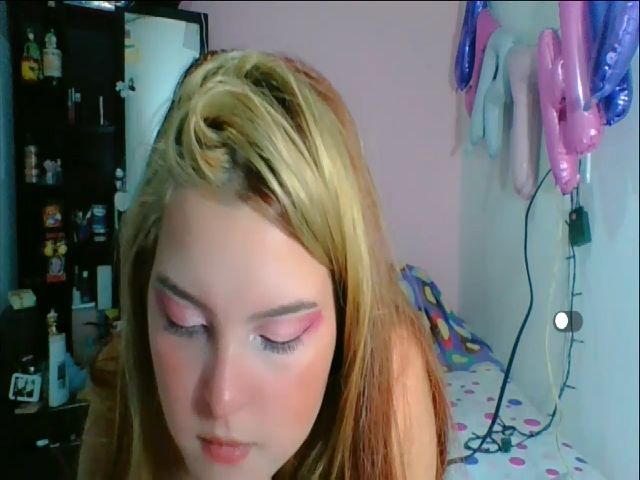 Live sex webcam photo for Amanda_Callum #252359182