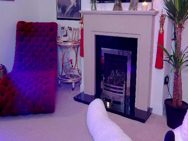 Live sex webcam photo for AgentTease #263975656