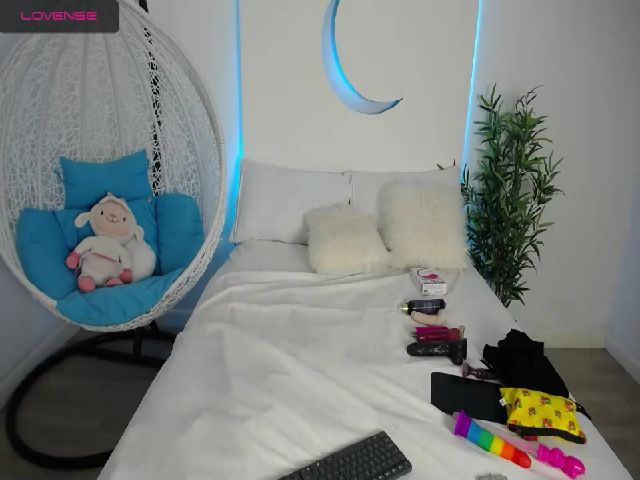 Live sex webcam photo for Ana_ross1 #259151067