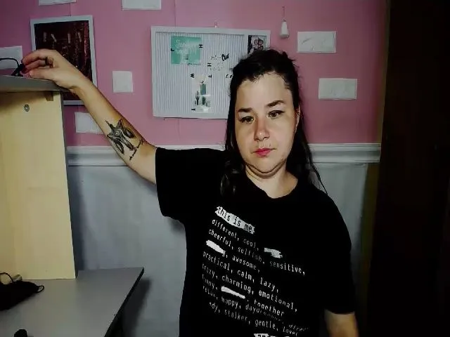 Live sex webcam photo for MonLais #256807996