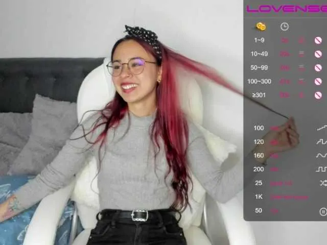 Live sex webcam photo for AshelyGirl #260479407