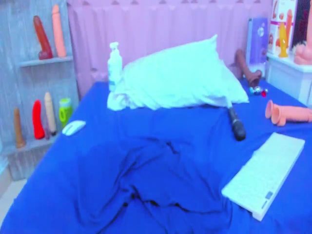 Live sex webcam photo for Cristal_West #257822536