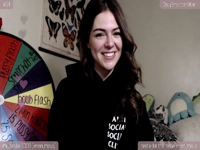 Live sex webcam photo for iKarli_ #264832478