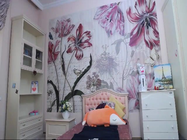 Live sex webcam photo for JodyGleen #261904907