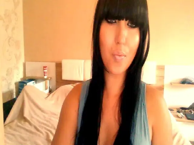 Live sex webcam photo for TiptoPanther #258694561