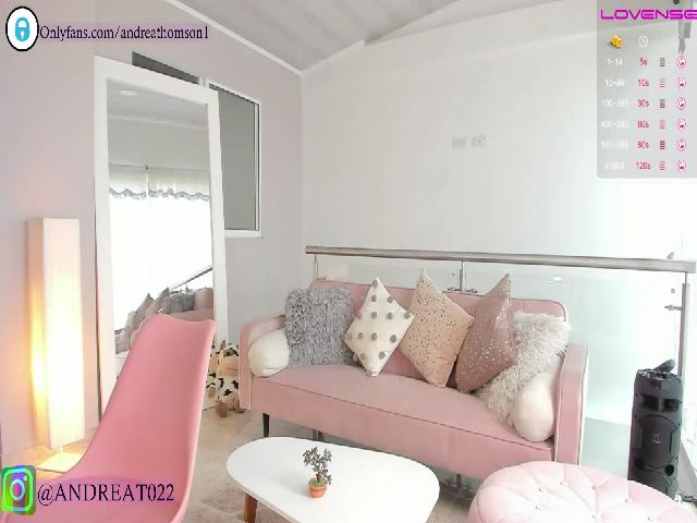 Live sex webcam photo for AndreaThomson #260792082
