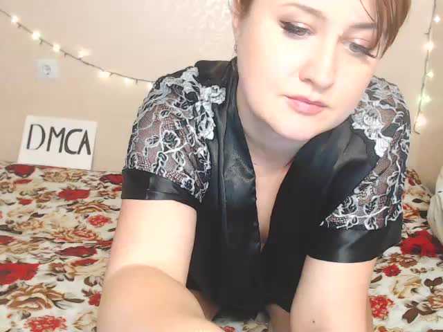 Live sex webcam photo for NewAnna #240948157