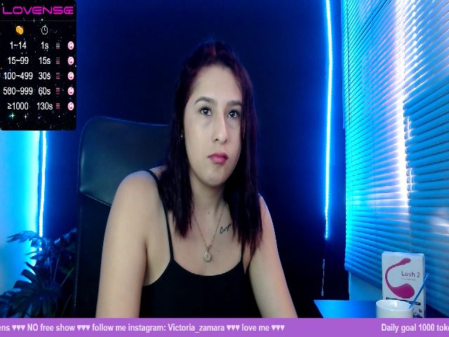 Live sex webcam photo for victoria_lee2 #254488269