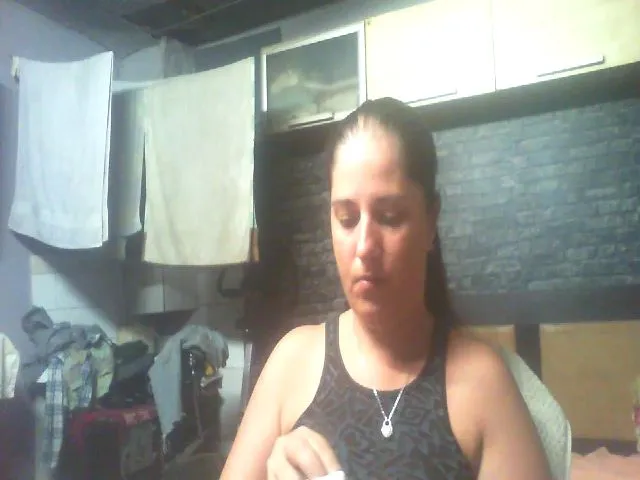 Live sex webcam photo for MGabrielle #262964224
