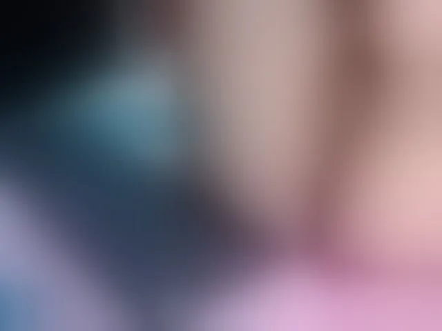 Live sex webcam photo for adri14-1 #243628177
