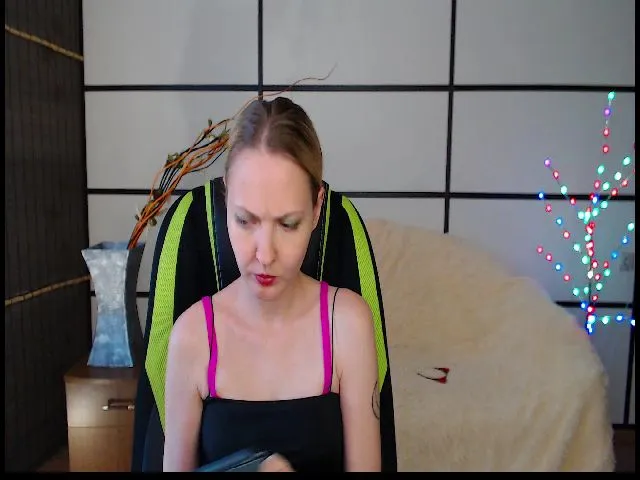 Live sex webcam photo for Ingridtreant #265592304