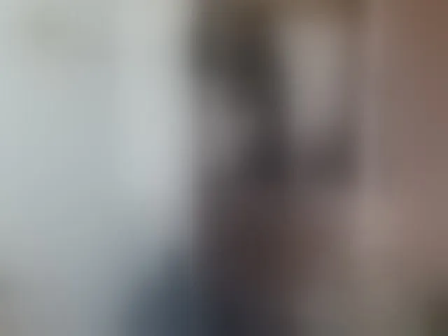 Live sex webcam photo for Miahot21 #256324971