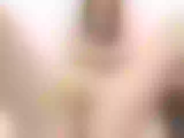 Live sex webcam photo for Carolineback #252398723
