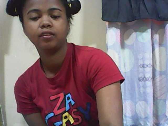 Live sex webcam photo for Malinciehot #251236267