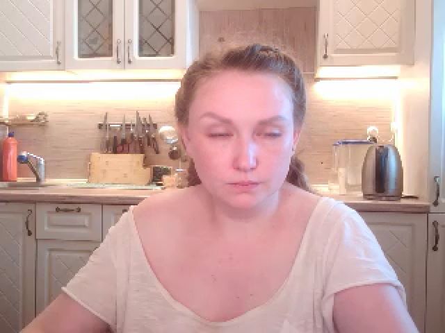 Live sex webcam photo for JaneGrey111 #252719321