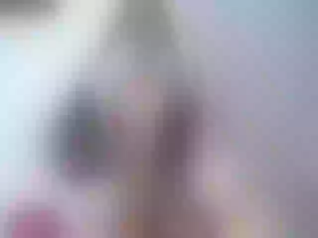 Live sex webcam photo for loli_love19 #257102900