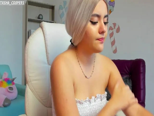 Live sex webcam photo for Tasha_cooper1 #260652363