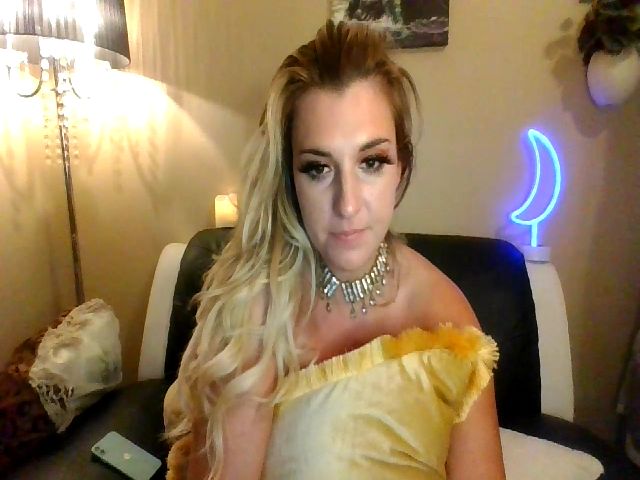 Live sex webcam photo for paigemajesty #257338882