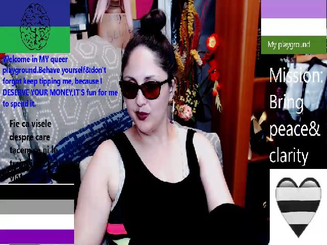 Live sex webcam photo for ImperatrizaS #254933128