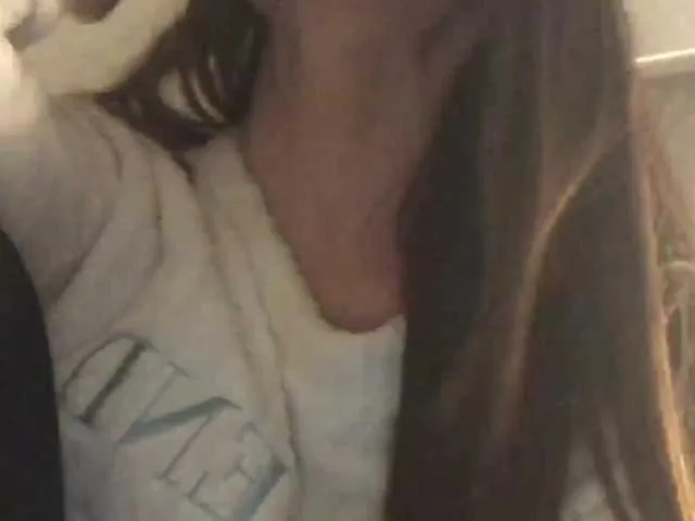 Live sex webcam photo for nicole21x #240946944
