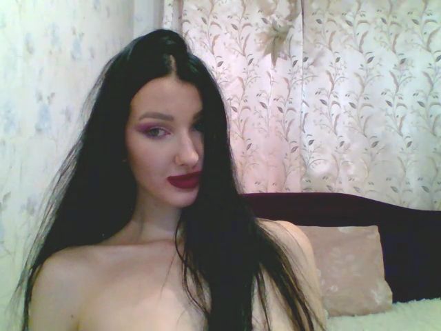 Live sex webcam photo for GirlPlayy #258464097