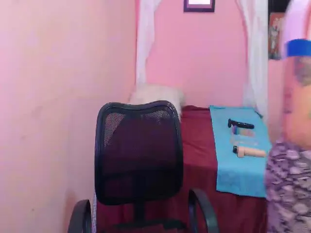Live sex webcam photo for Lissjensen #256699657