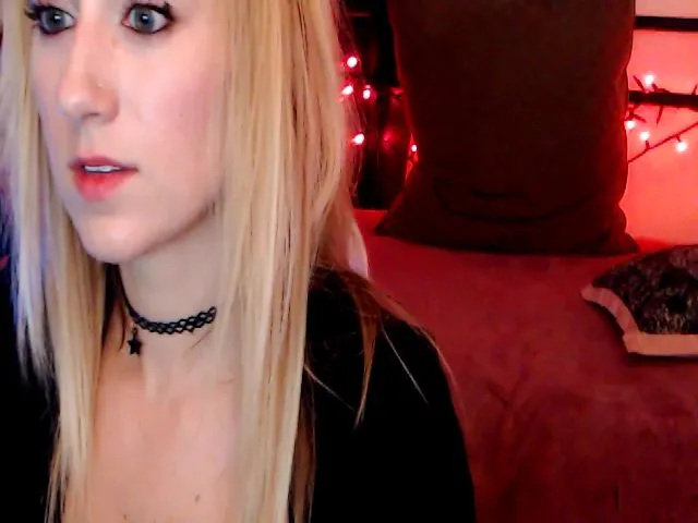Live sex webcam photo for SouthernSkye #255571139