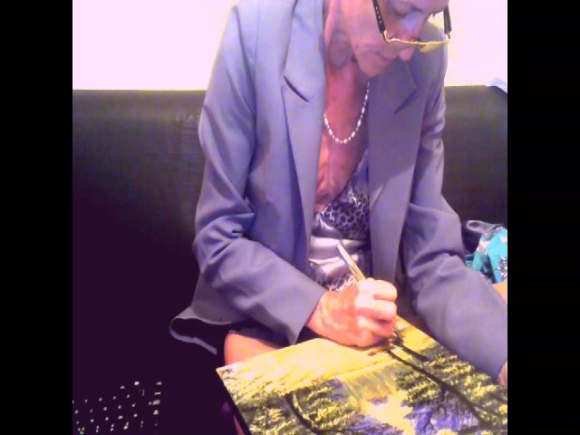 Live sex webcam photo for Sexygeny #253639966