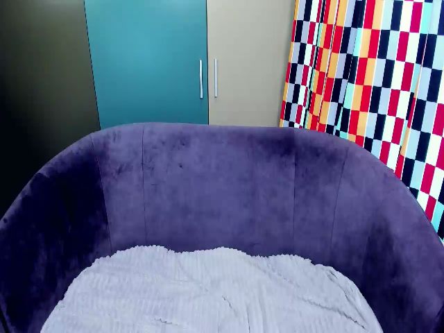 Live sex webcam photo for PrincessLilu #261843930