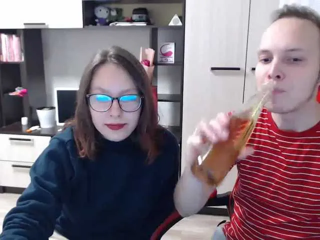 Live sex webcam photo for GreatCouple1 #240928515