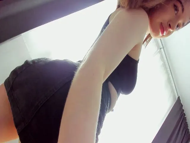 Live sex webcam photo for WhiteCattt #261120885