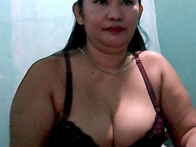 Live sex webcam photo for wildmom4u #241172630