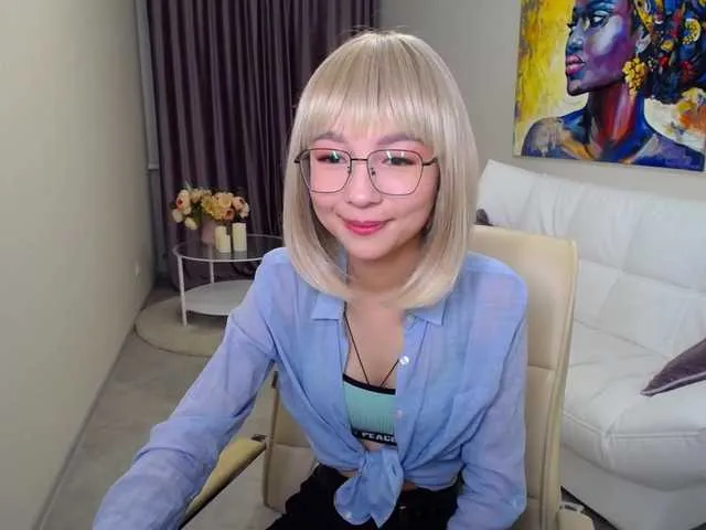 Live sex webcam photo for SoftHeartbeat #241050969