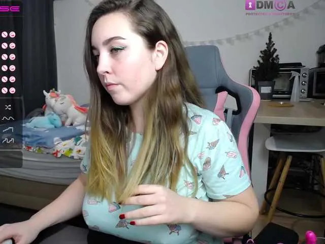 Live sex webcam photo for twinklevi #240972755