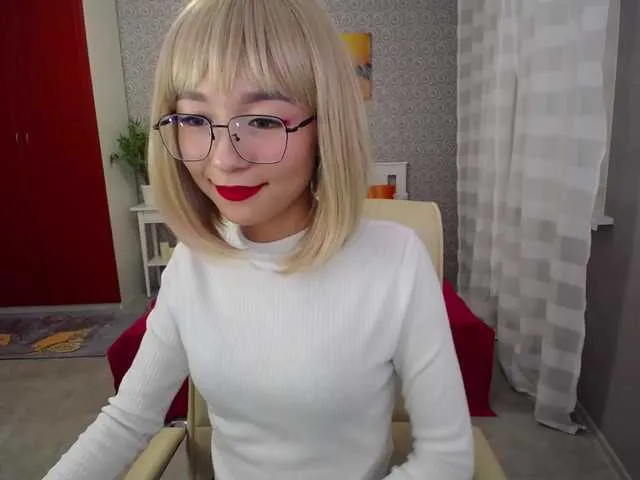 Live sex webcam photo for SoftHeartbeat #241001326