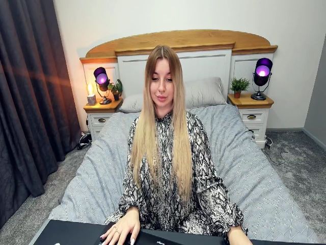 Live sex webcam photo for BootyPam #252705379