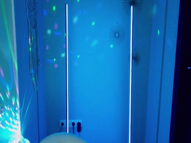 Live sex webcam photo for ReginaVin #257543367