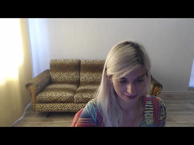 Live sex webcam photo for SexyBeatriice #256191848