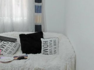 Live sex webcam photo for EllaRose29 #240784683