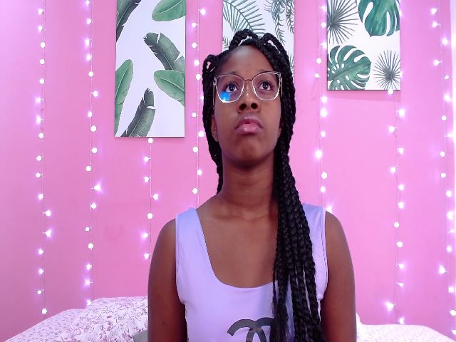 Live sex webcam photo for Connywells #253076863