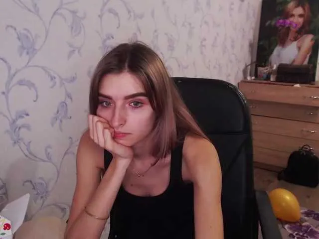 Live sex webcam photo for springibabby #241159696