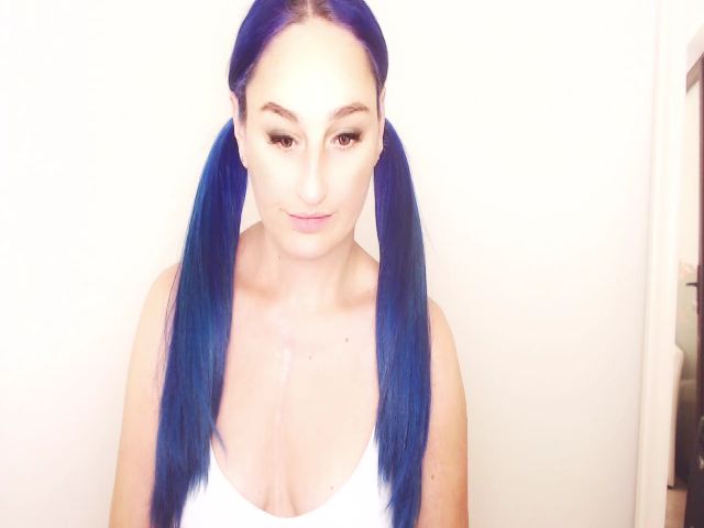 Live sex webcam photo for wetkittycum #257929255