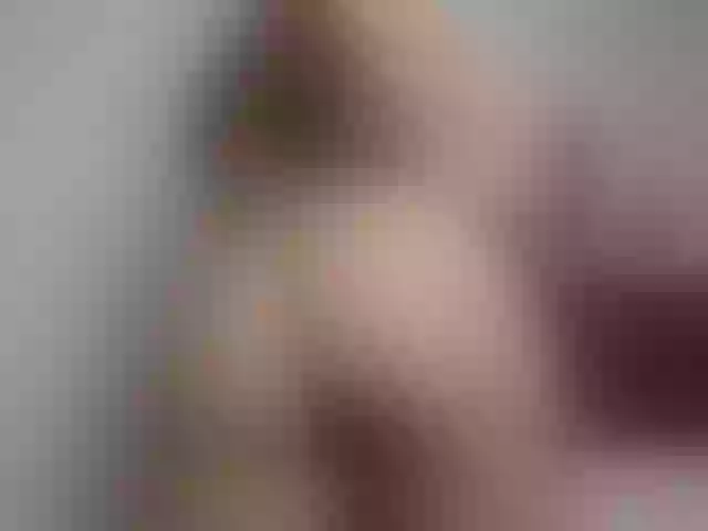 Live sex webcam photo for ReyleDoll #241081936