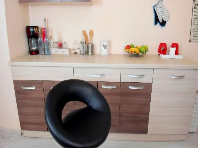 Live sex webcam photo for KimoraJoy #287860631