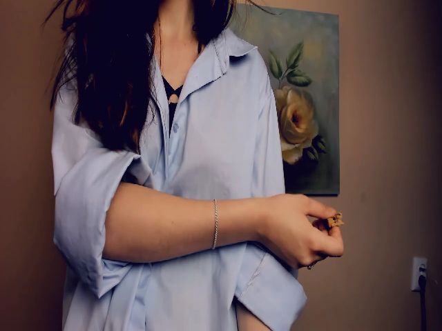 Live sex webcam photo for VellaB #256215634